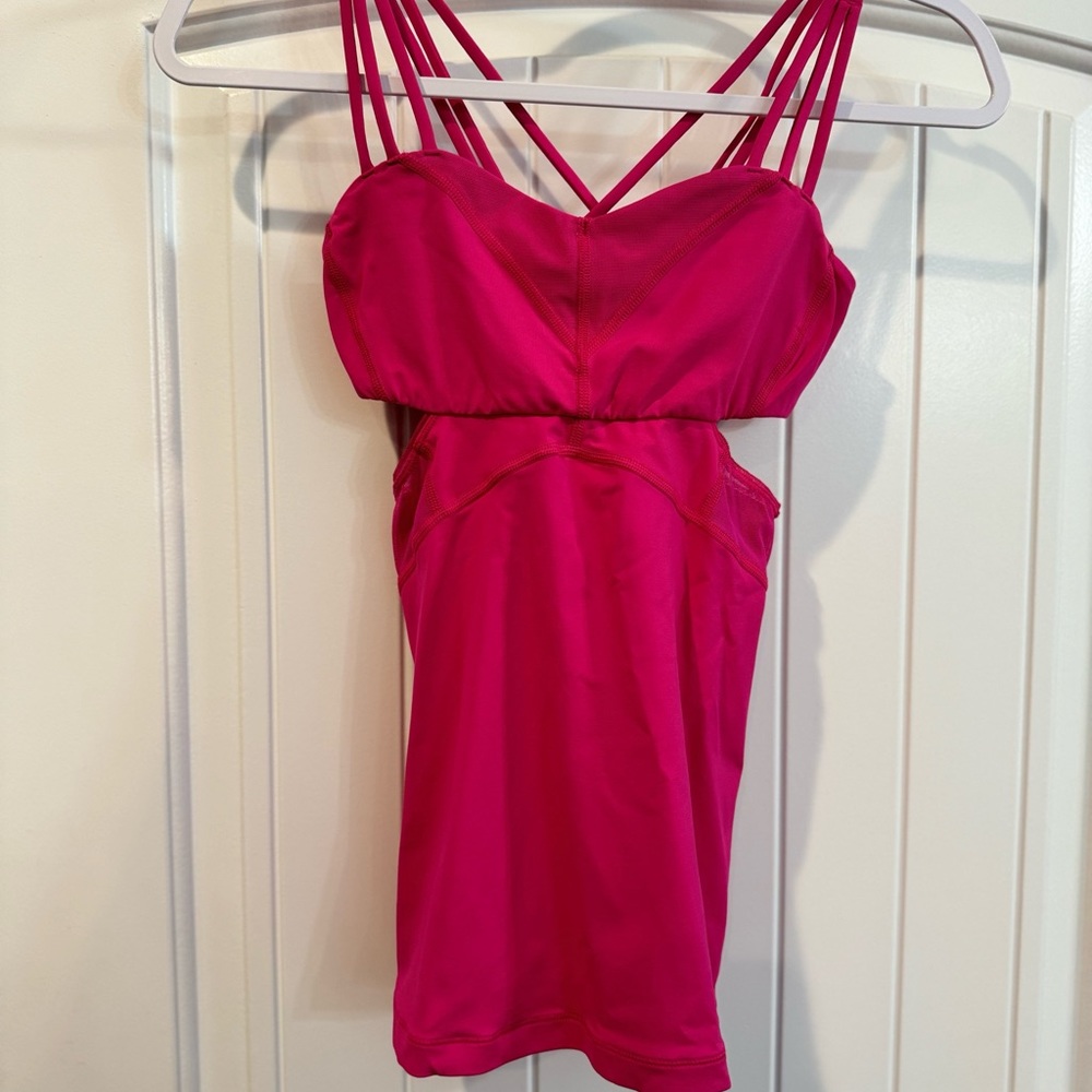 Lululemon work out strap shirt